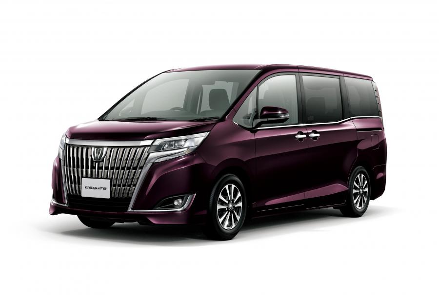  Toyota Esquire 2017 года  (фото 1 из 6)